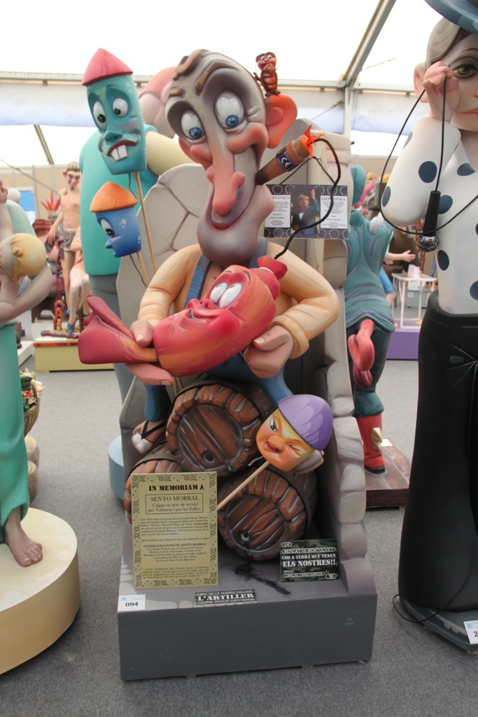 Totfalles: Pl. del Mercat de Monteolivet